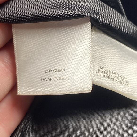 Le Suit Women's Size 10 3-Button Jacket & Flounce Skirt Black Work Office - Picture 6 of 7